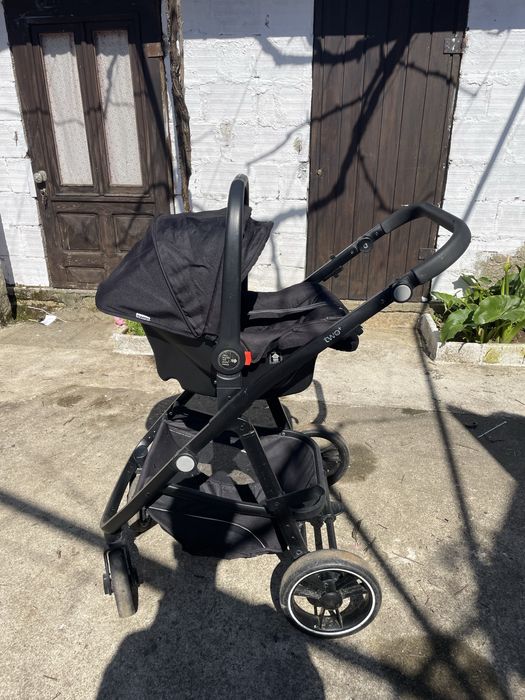 Carrinho de bebé two+