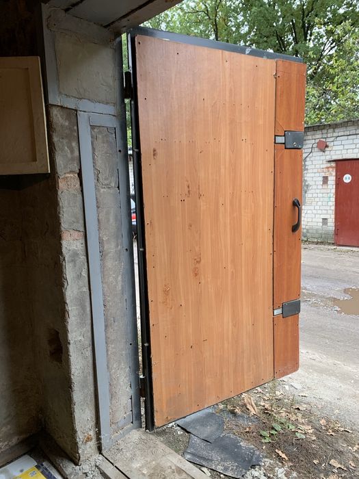 Гараж з високими воротами,підвалом в  АК  Подусівський