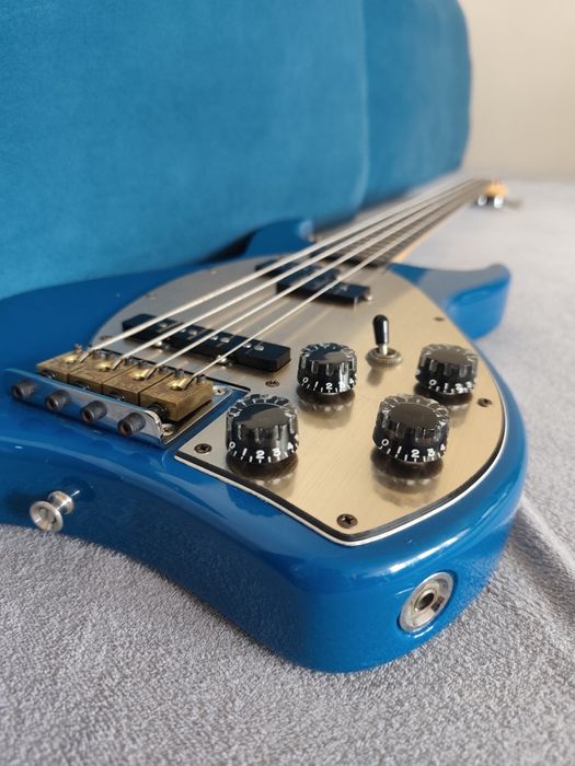 Gitara basowa daion Japan unikat