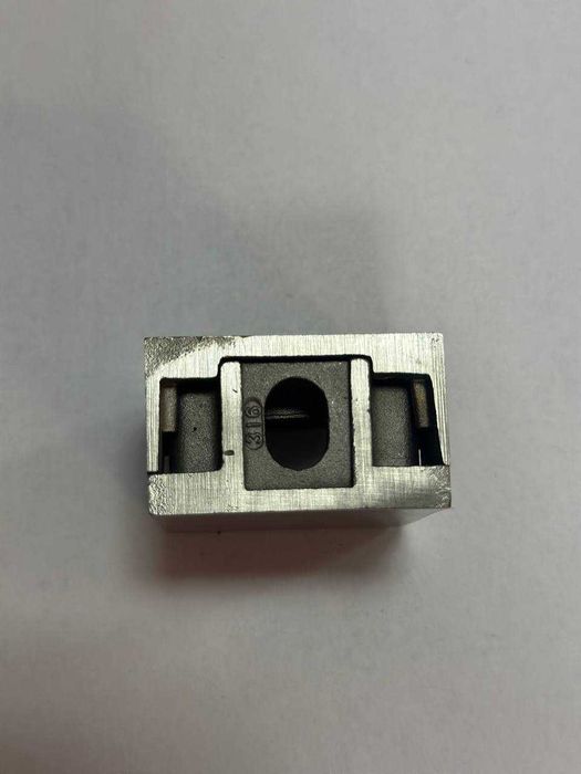 Тримач скла нж S.S.316 під скло 6-10мм з кріпленням до плоскої поверхн