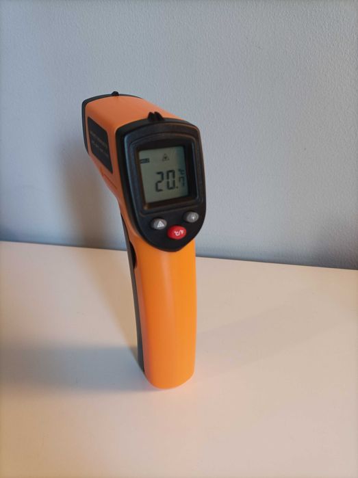 Termómetro Digital infravermelho sem contacto | -50°C a 400°C