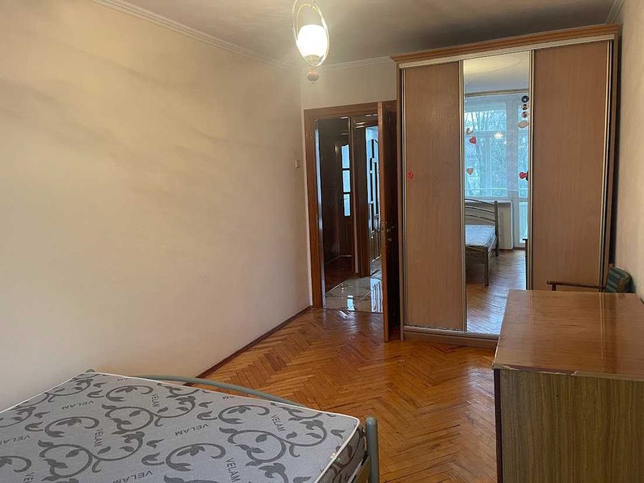 Здається в довготривалу оренду, 2-кімнатна квартира, вул. Федьковича.