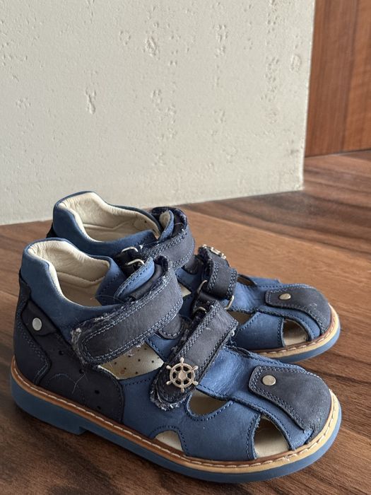 Ортопедичні босоніжки