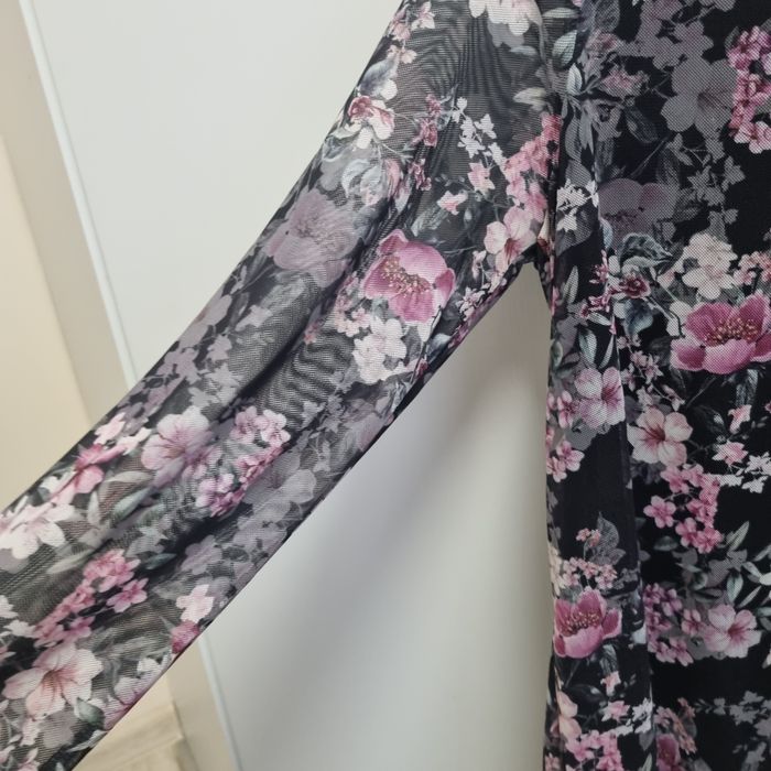 Sukienka kwiaty midi mgiełka