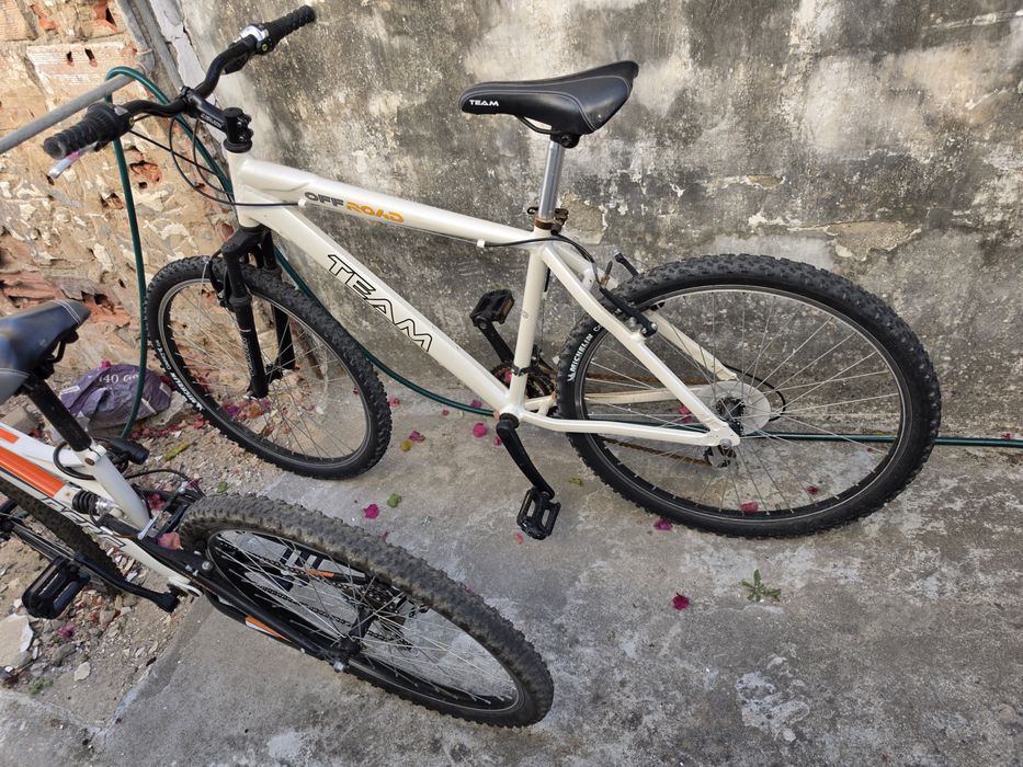 Bicicleta a venda
