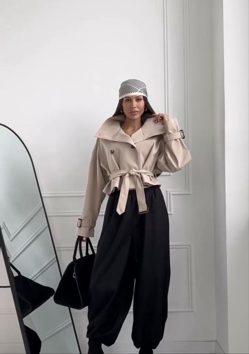 Укорочений жіночий тренч на підкладці