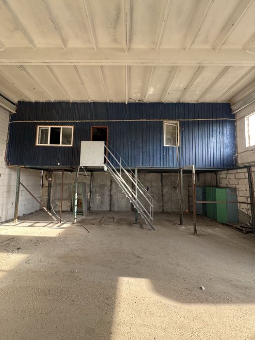 Приміщення під склади, виробництво, сто Дарницький район Приколійна 21