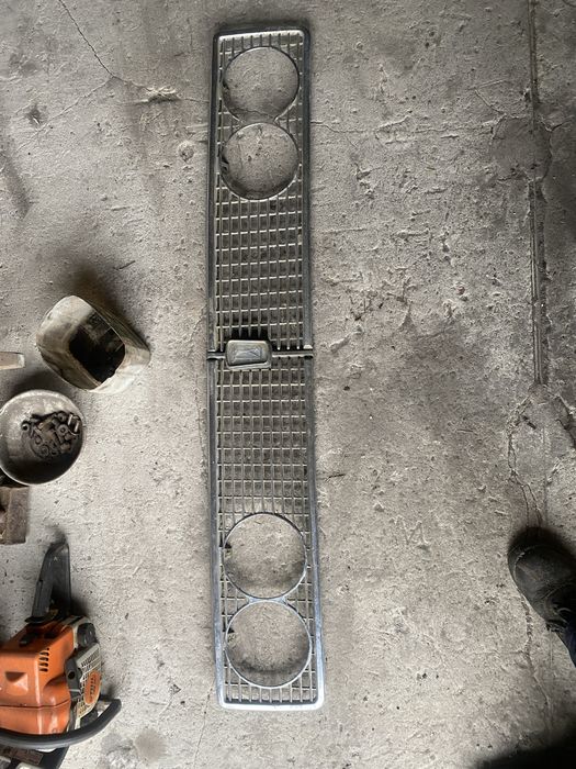 Решітка радіатора Ваз 2103