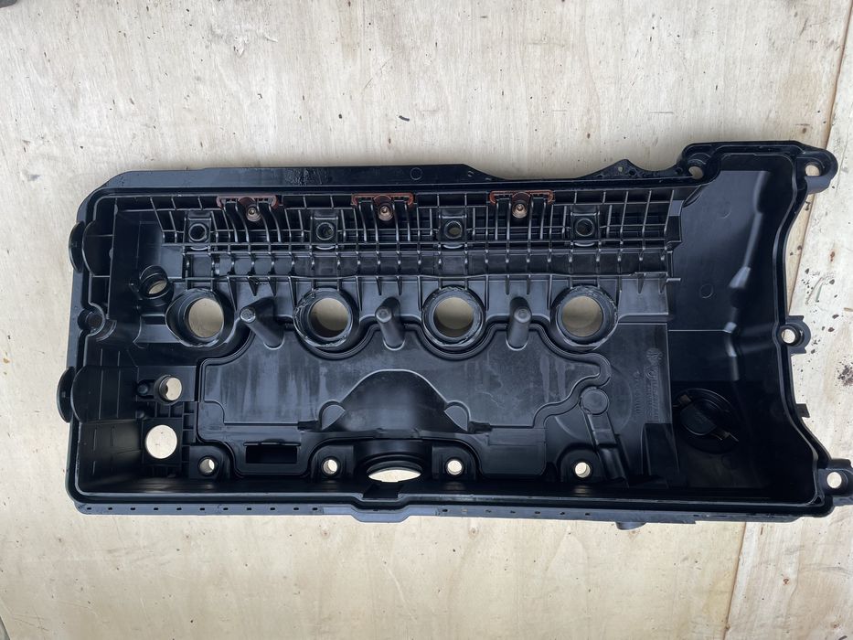 Pokrywa zaworów, dekiel BMW N62