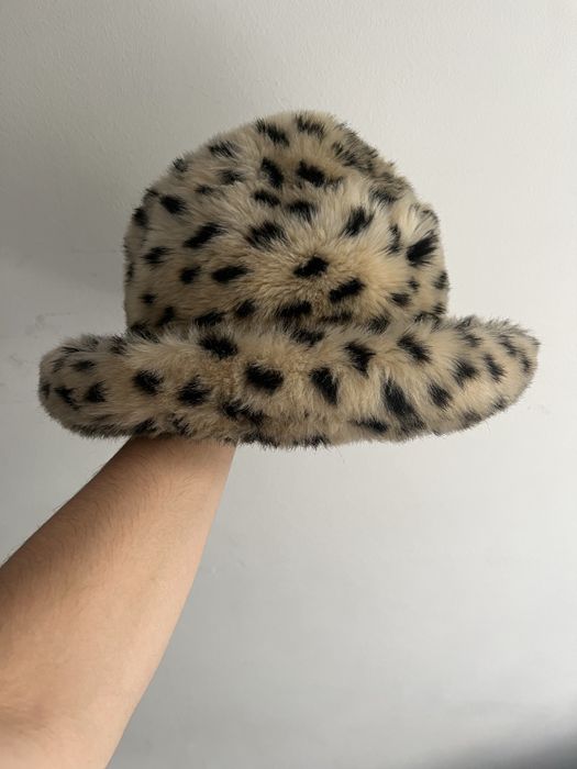 Czapka futrzana w panterkę rozmiar 7