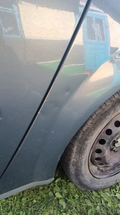 Продаєть авто Renault Scenic Megane 2006 року газ/бензин. 7 місць 205т пробіг.