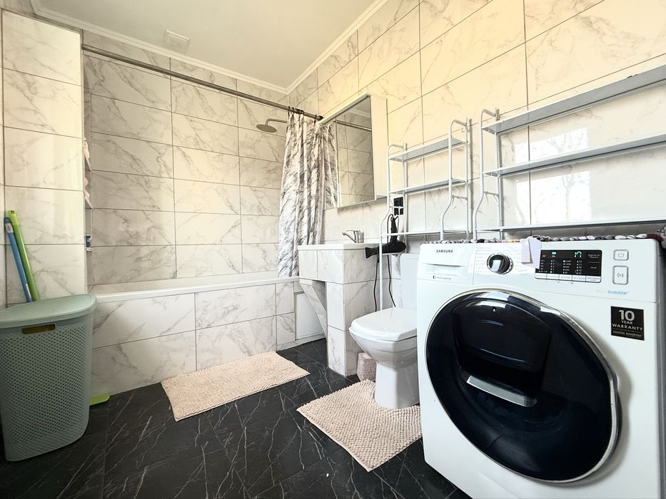 Продам житловий будинок з ділянкою в Драгомирчанах , 5хв до міста!