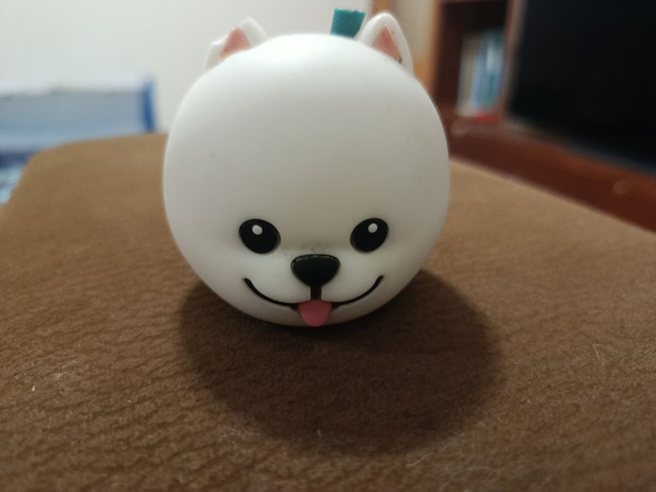 Caixa de som Bluetooth em formato de cachorro