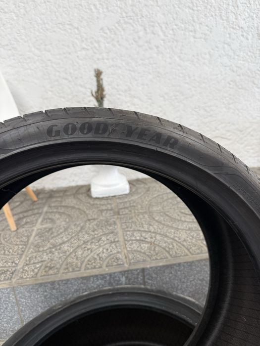 GoodYear Eagle F1 245/35ZR20