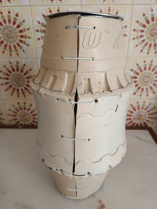 Jarra em pneu da loja área