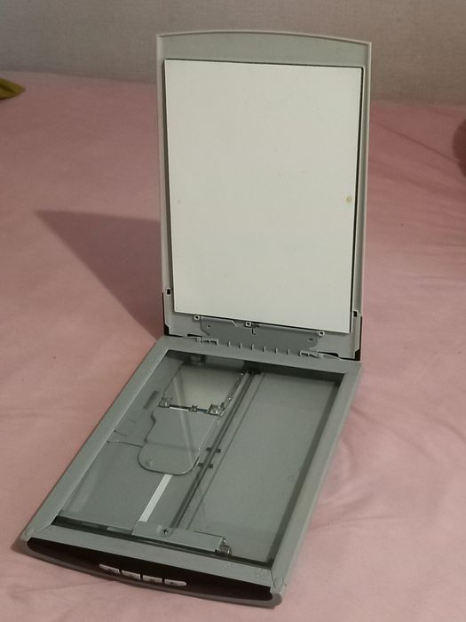 Сканер Canon Scan Lide 60