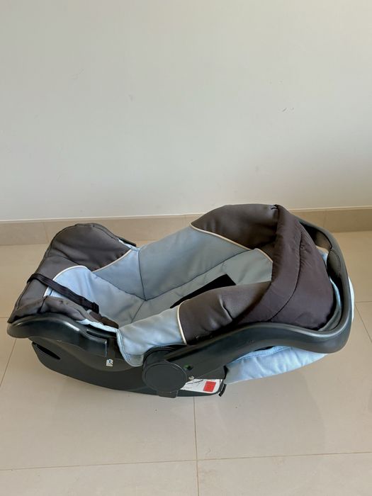 Ovo/ cadeira de bebé da Happy Bear em bom estado