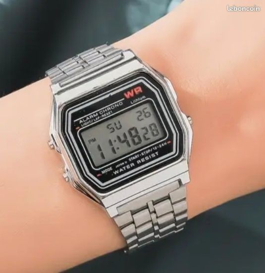 Ретро стильний олдскульний годинник Montana