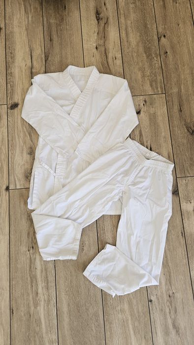 Gi, karateka r. 140 zestaw 2+1