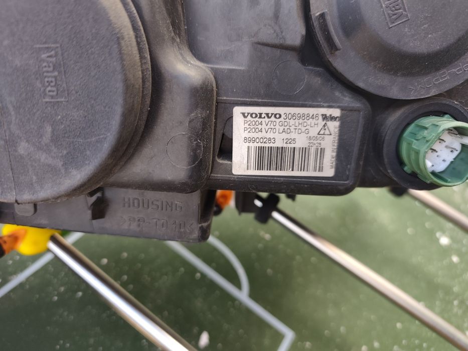 Farol frente esquerdo Volvo v50 (xenon)