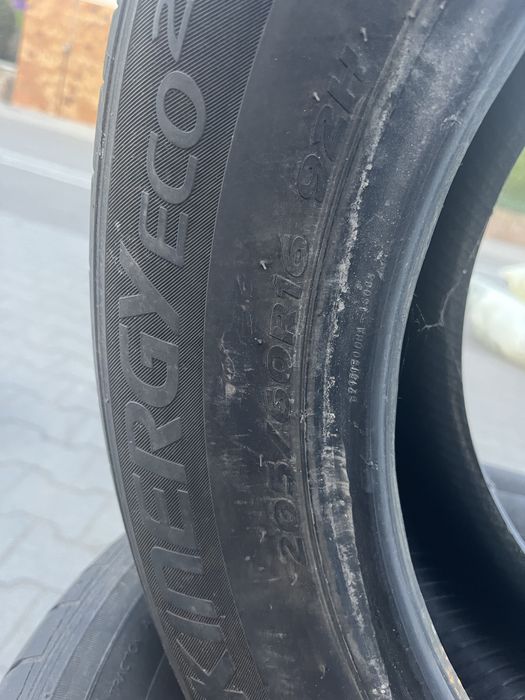 Продам комплект резини