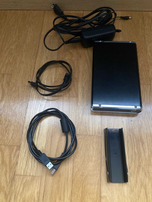 Caixa para disco SATA 3.5 com USB e eSATA