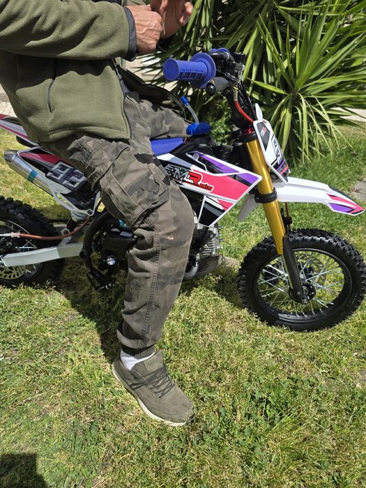 Mini motocross gasolina de cilindrada 110 vários cores disponíveis novo