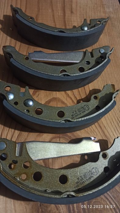 Тормозные колодки 180*31