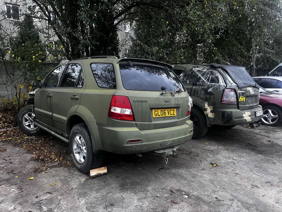 Продам KIA SORENTO 2 штуки