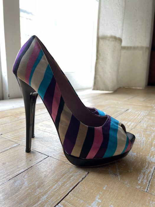 Sapatos Altos, Exé, 35, óptimo estado