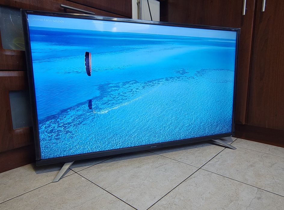 SHARP 55 - Smart TV. DVB-T T2! Harman- kordon !