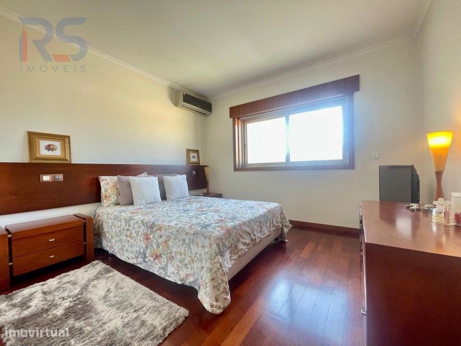 Moradia T5 2 frentes, Castelo da Maia