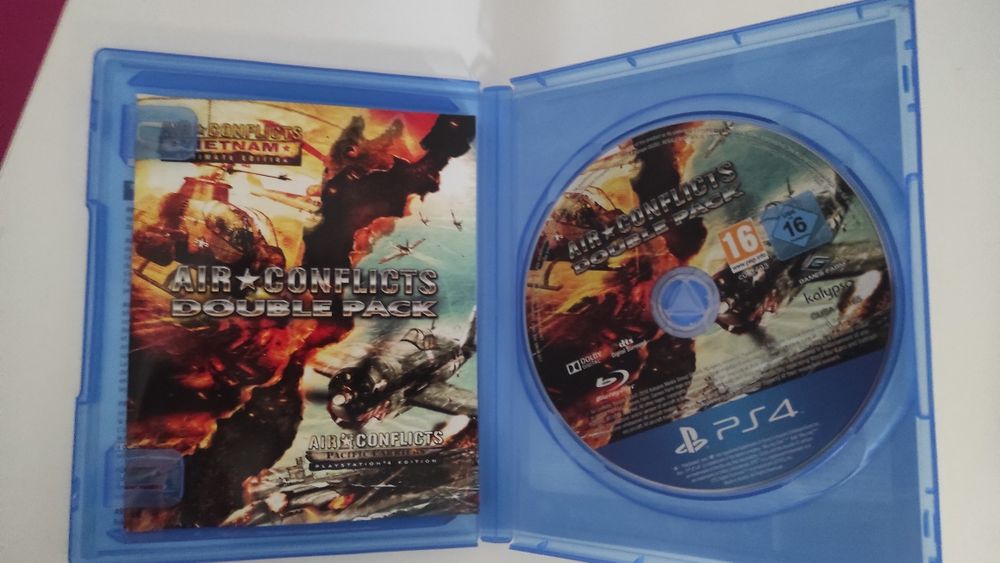 Jogos PS4 Air Conflicts Double Pack