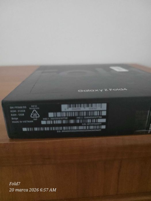 Samsung Z fold 4