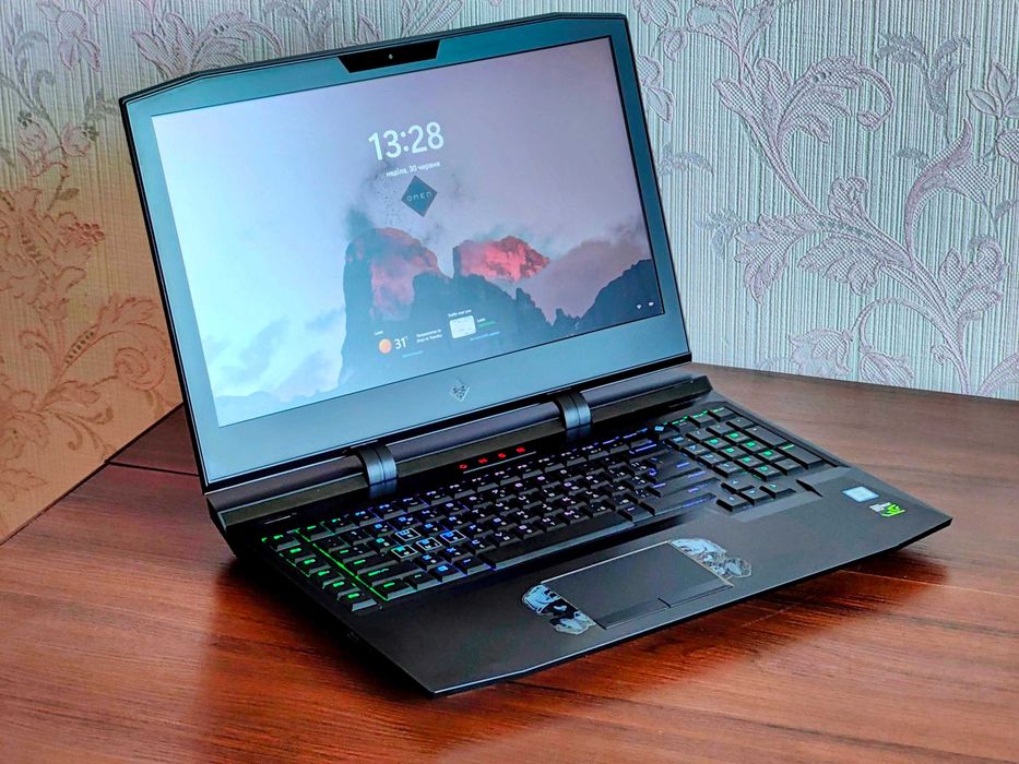 Ігровий Ноутбук HP OMEN X17"/i7-7700HQ/16Gb ОЗУ/GTX1070 8GB/2TB SSD M2
