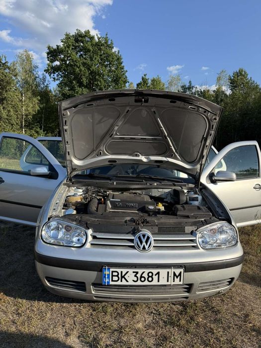 Продам машину Golf