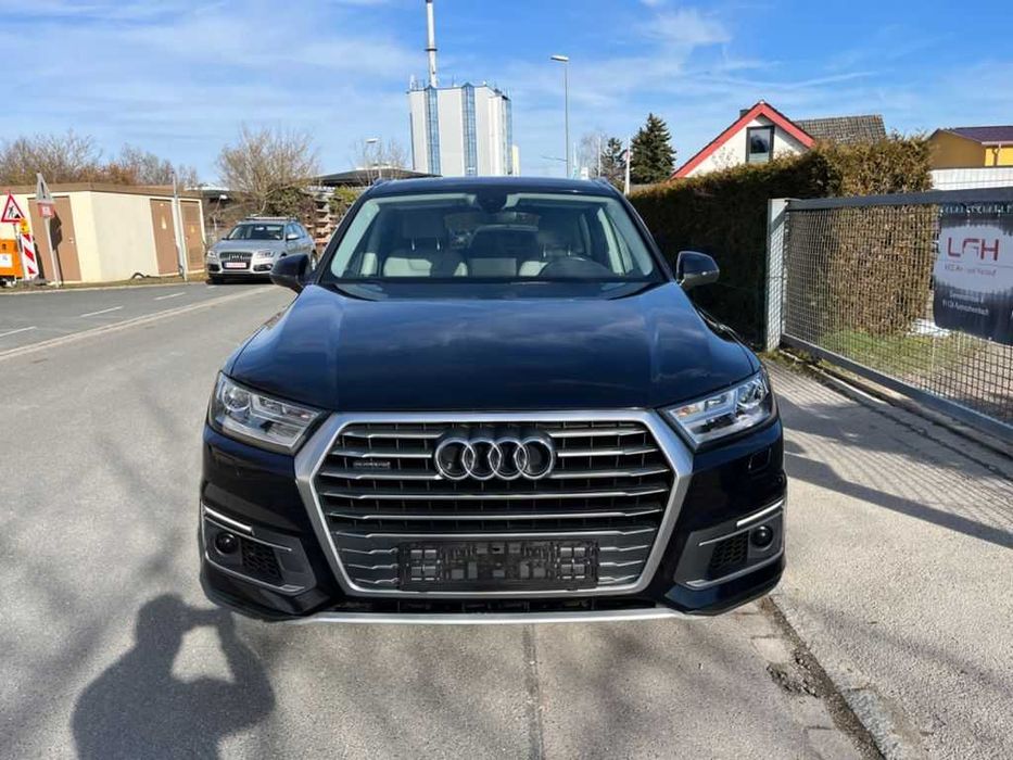 Бампер передній Audi Q7 e-tron разборка Ауді Ку7 е-трон запчастини