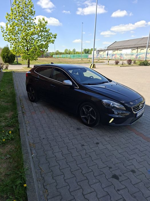 Volvo v40  D3 5 cylindrów  R-Desing