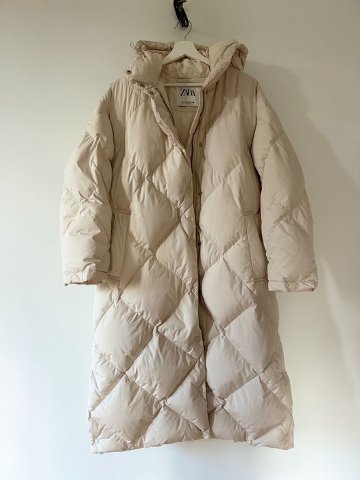 Пуховик Zara молочний, натуральний пух