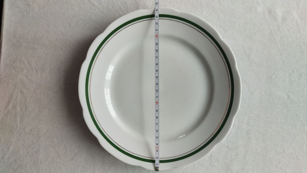 Porcelanowy talerz obiadowy ĆMIELÓW PRL