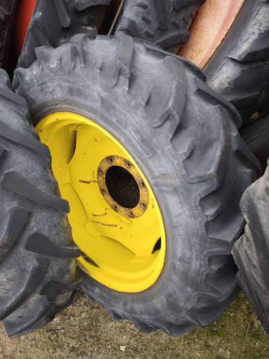 Para koła 12.4 R - 28 Radialne STOMIL OLSZTYN Kormoran 320/85 Ładne