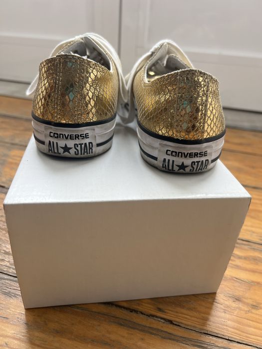 Ténis all star dourados