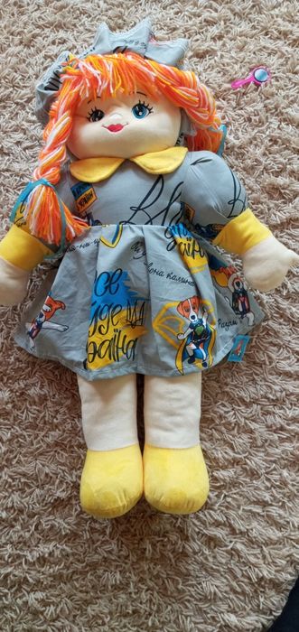 Лялька велика м'яка