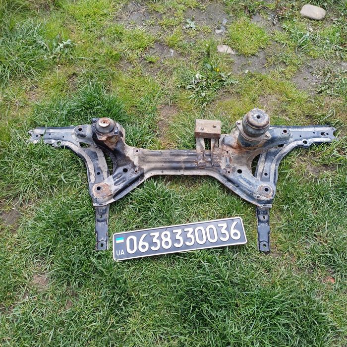 Volkswagen Golf 3 підрамник балка