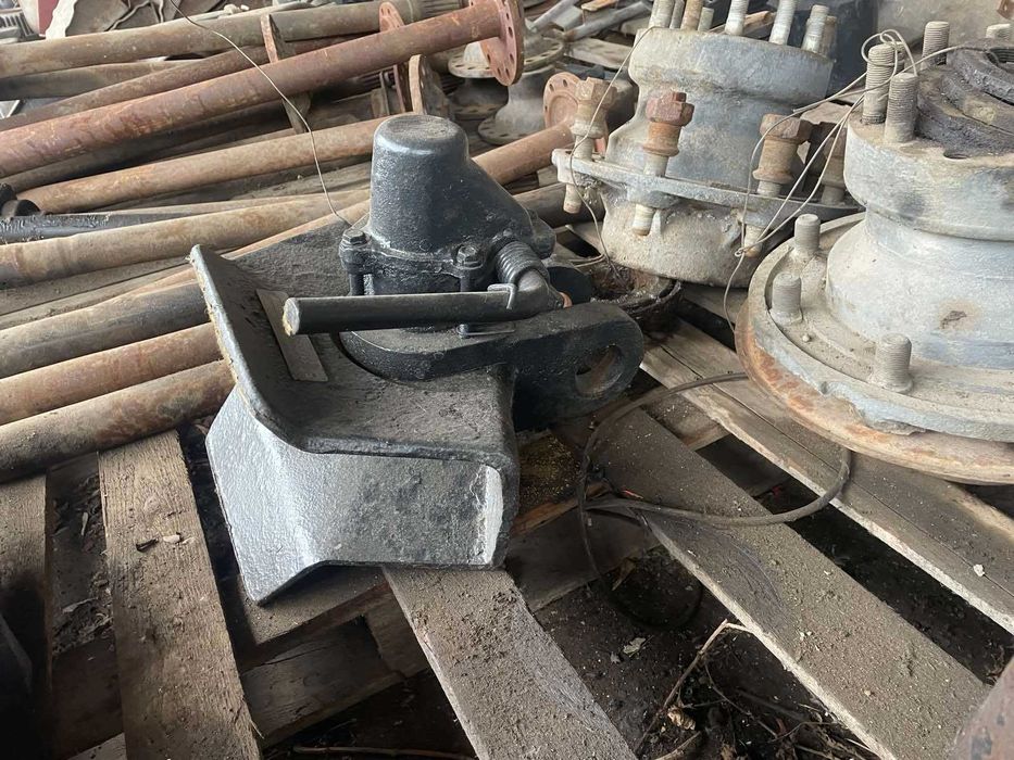 Продам заднюю часть евро форкопа, ROCKINGER, RINGFEDER, DAF,MAN,VOLVO