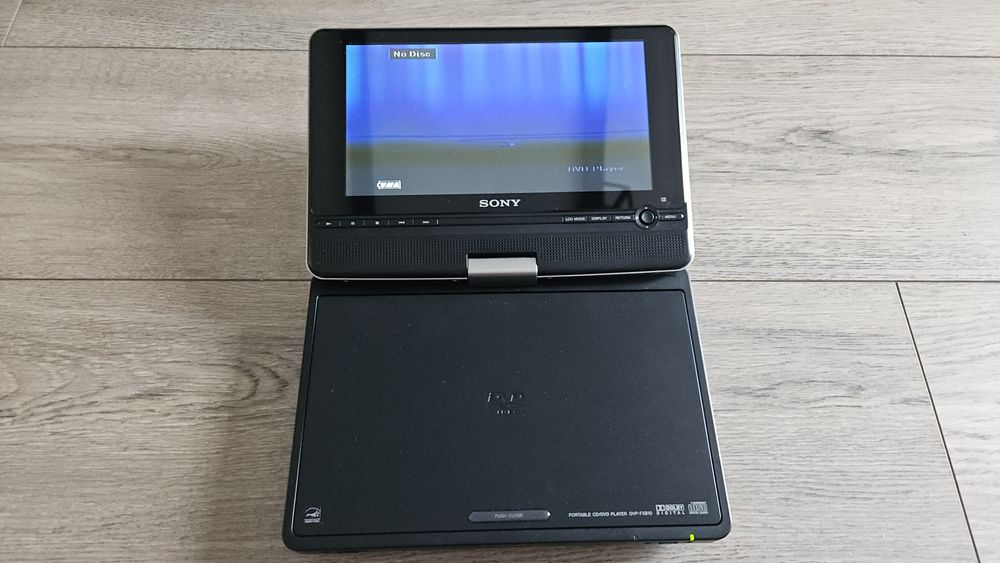 Odtwarzacz CD/DVD Sony DVP-FX810