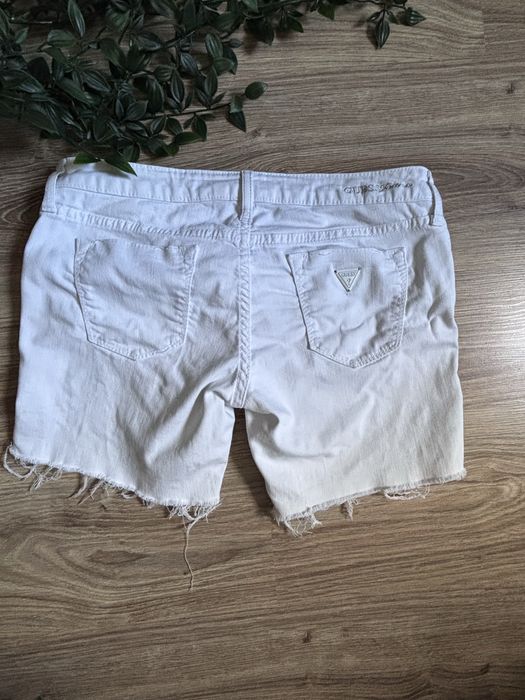 Guess Jeans białe szorty jeansowe rozm. M