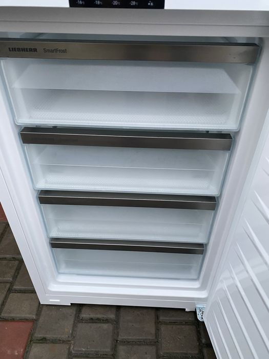 Морозильна камера 2025 року