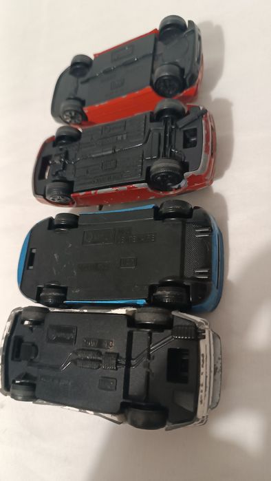 Lote 4 carros da Burago.
