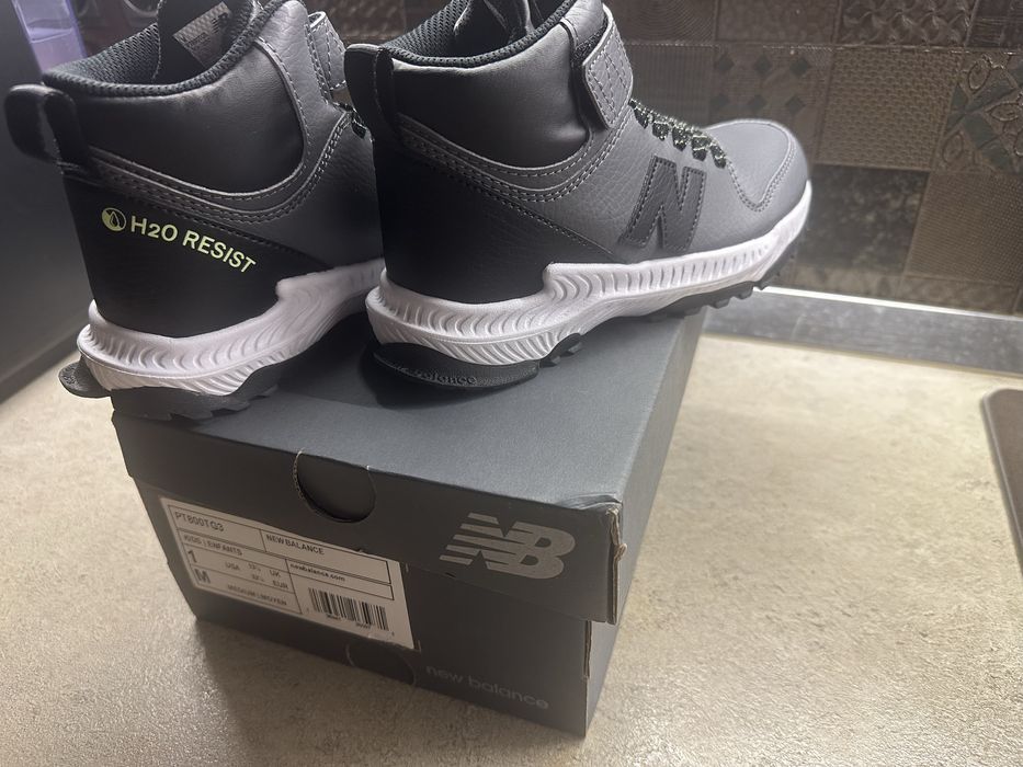 Кросівки, Черевики New Balance pt800